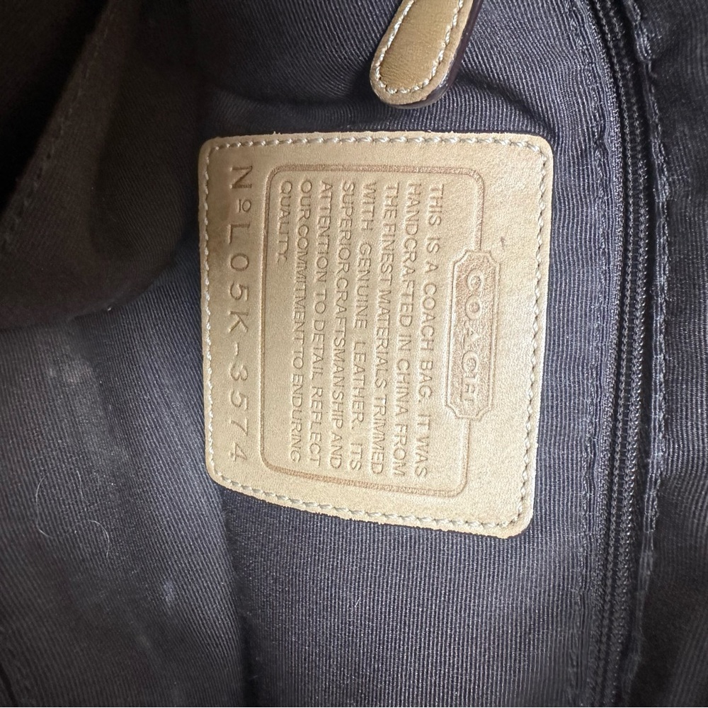 Coach Signature Canvas and Leather Soho 3574 shoulder purse - Picture 7 of 15